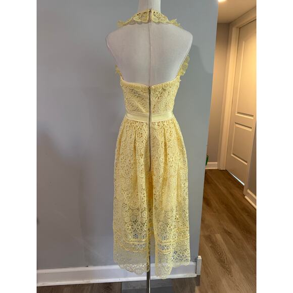 Self-Portrait Crochet Halter Dress in Butter Yellow (Size 6) - Picture 5 of 12